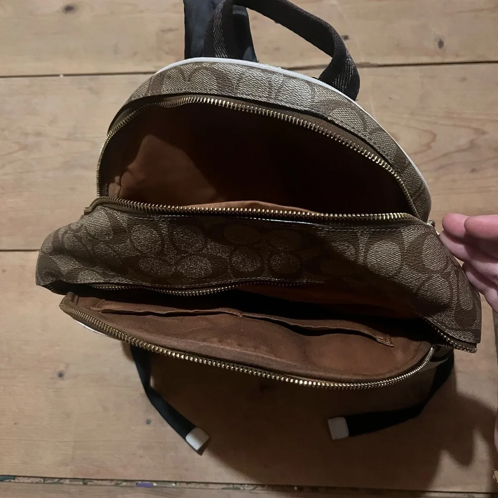 COACH Court Backpack In Signature Canvas - Picture 6 of 10